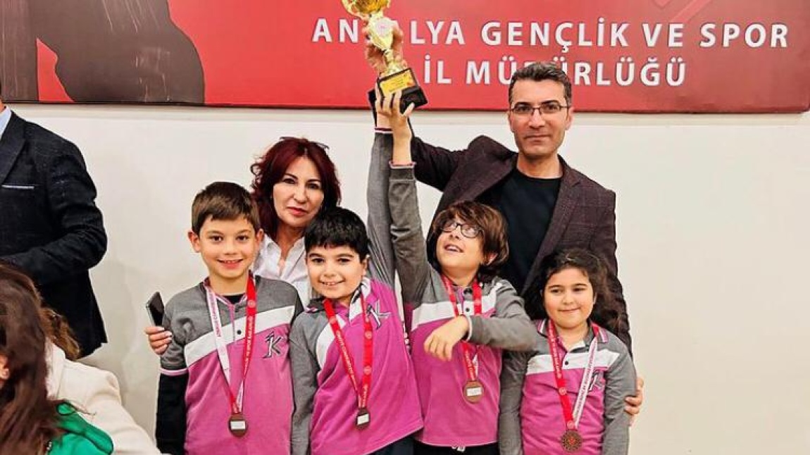 Okul Sporları Satranç Turnuvasında Antalya Üçüncülğü